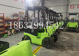 兴山区电动叉车移式电动叉车电动叉车微型随车叉车随车叉车怎么卖四驱平衡叉车